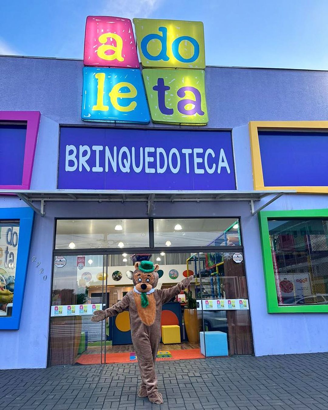 Ursão de pelúcia